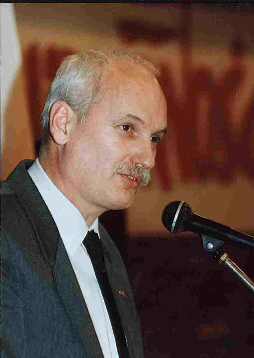 Marian Bronislaw Plewako podczas Zjazdu Regionu Płockiego NSZZ "Solidarność" w 1992 r.